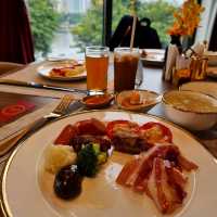 Dolce by Wyndham: Gold, gold baby