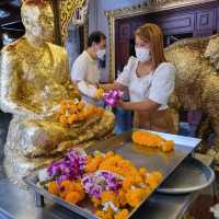 ไหว้พระทำบุญ @กรุงเทพฯ
