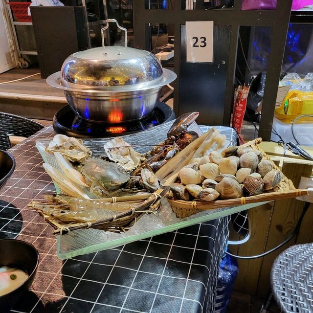 超新鮮！ 自選活海鮮蒸氣火鍋