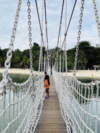 Hanging bridge, Palawan beach 