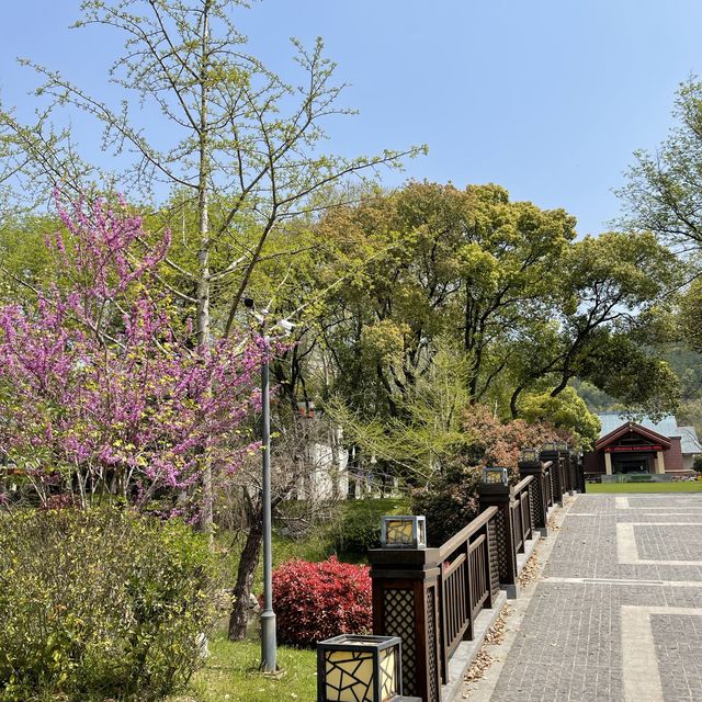 Beautiful Chaohu, just 20 minutes from Hefei!