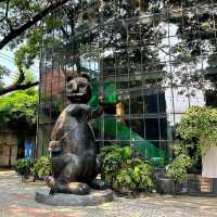ทางเท้าสไตล์ทางขึ้น-ลง สถานีรถไฟใต้ดินแบบญี่ปุ่น