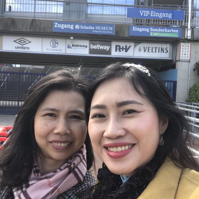 Veltins-Arena , SVĐ bóng đá trong nhà 