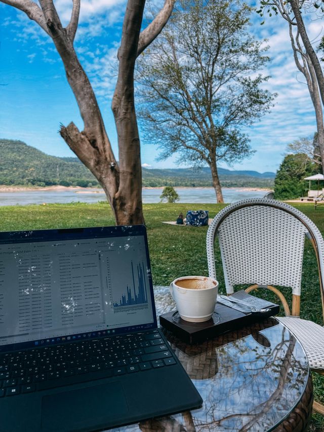 The River Cafe @ Tohsang Heritage khongjiam