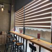 商場盡頭的海景Cafe