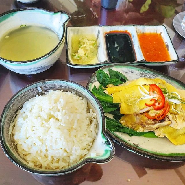 嘉里酒店地下大堂 Lobby Lounge