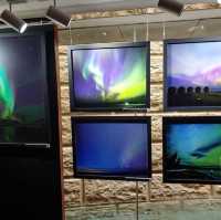 不用飛看著極光攝影展