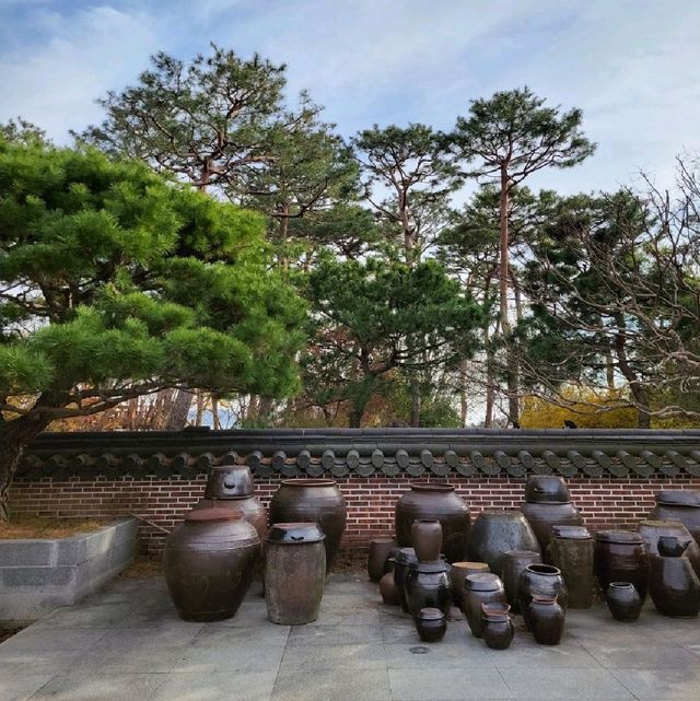 곳곳에 한옥이 심어져 있는 전주 수목원