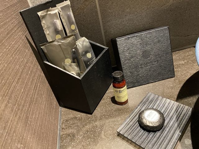 トレイン(新幹線)ビューで旅行の気分が上がります。