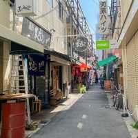難波にある行列のできるラーメン屋