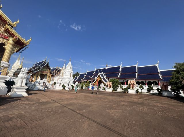วัดที่สวยงาม วัดเด่นหลีสีเมืองแกน