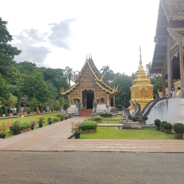 ชมหอธรรมศิลปะล้านนา วัดพระสิงห์วรมหาวิหาร
