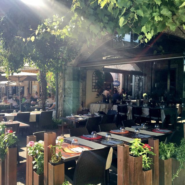 療癒系湖邊小鎮Lazise 