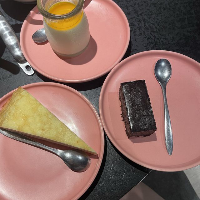 台北信義區麻辣火鍋吃到飽🍲好吃、多樣、豐富、美味！