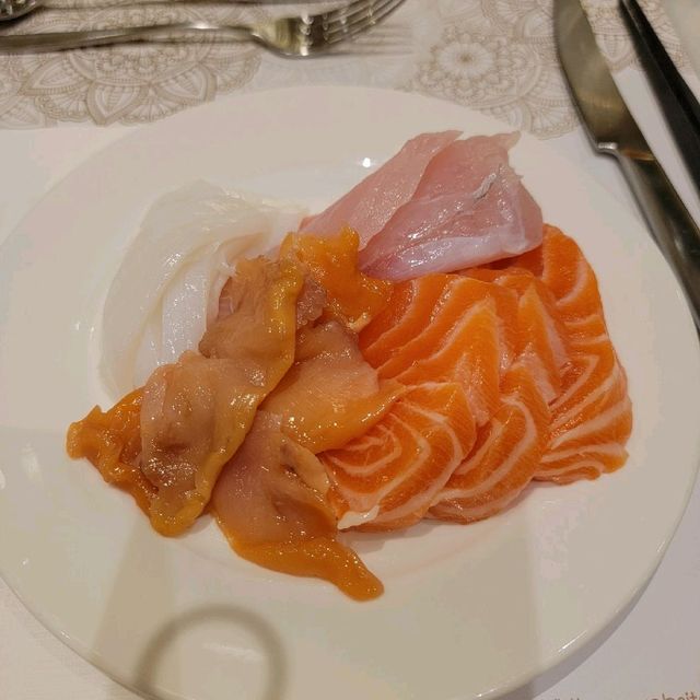 非常抵食的宫廷式酒店半自助式晚餐👍😋