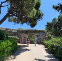 Park Guell ไม่ได้จองมา ไม่ได้เข้าด้านในนะ