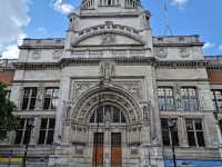 Victoria and Albert Museum