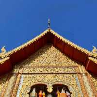 พระธาตุของคนเกิดปีระกา