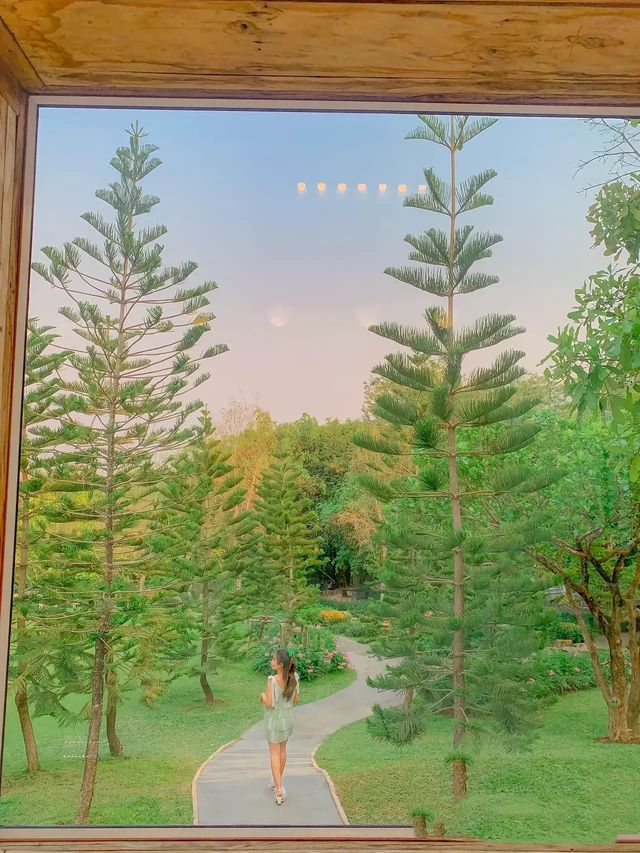 🔱 FLEUR CAFE คาเฟ่ที่เหมือนหลุดเข้าไปในโลกนิยาย