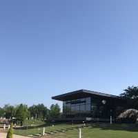 ☕️ 坐在最美的星巴克看富岩運河歷史 — 富岩運河環水公園