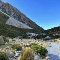 NZ Mt. Cook Hooker Valley Track