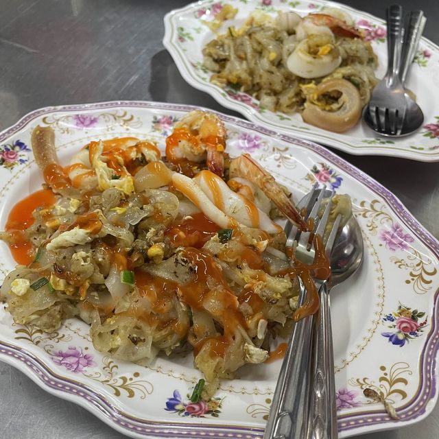 ชวนมากิน ส.หน้าวัง ร้านเก่าแก่ ย่านเสาชิงช้า😋