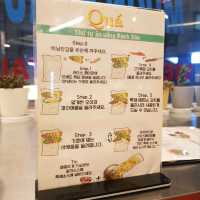 베트남 현지 느낌의 힙한 식당 '꾸아'