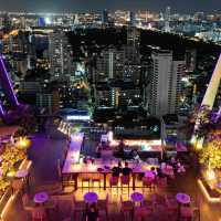 Nana's Best rooftop bar 