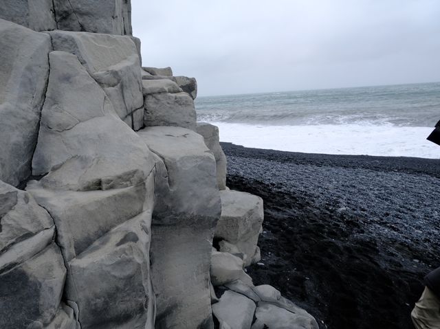 冰島🇮🇸 全球最美沙灘之一 Reynisfjara黑沙灘