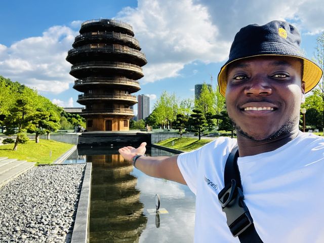 The majestic Yunlou Tower & it’s surroundings