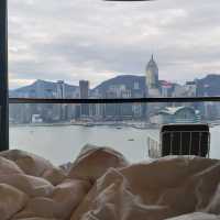 一個由不尋常既西翼大門開始