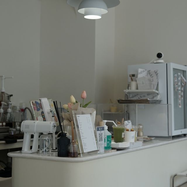 Unbidden cafe ของดีย่านปิ่นเกล้า คาเฟ่สไตล์เกาหลี