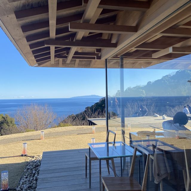 【オーシャンビュー】静岡・熱海の海が目前の絶景カフェ！