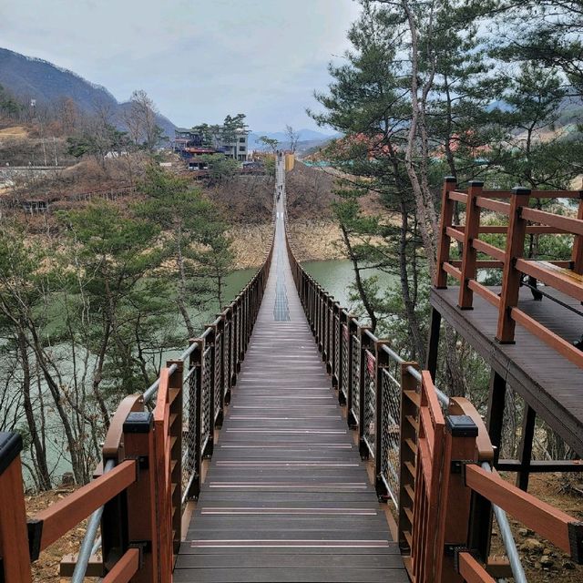 제천 여행 필수코스 옥순봉 출렁다리