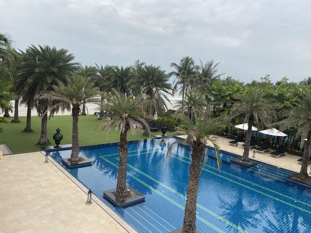 Marrakesh Hua Hin Resort & Spa ติดทะเล