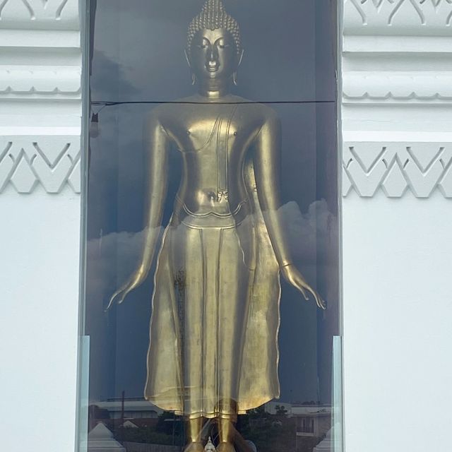 วัดอโศการาม ฝั่งโบสถ์ขาวและรอบนอก