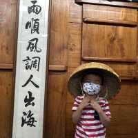 《香港仔住家艇參觀 👀+ 舢舨體驗語音導賞團🎧》