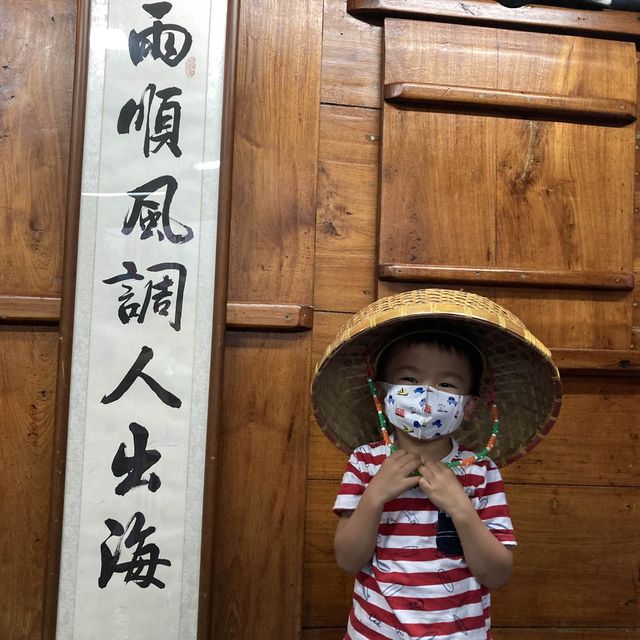 《香港仔住家艇參觀 👀+ 舢舨體驗語音導賞團🎧》
