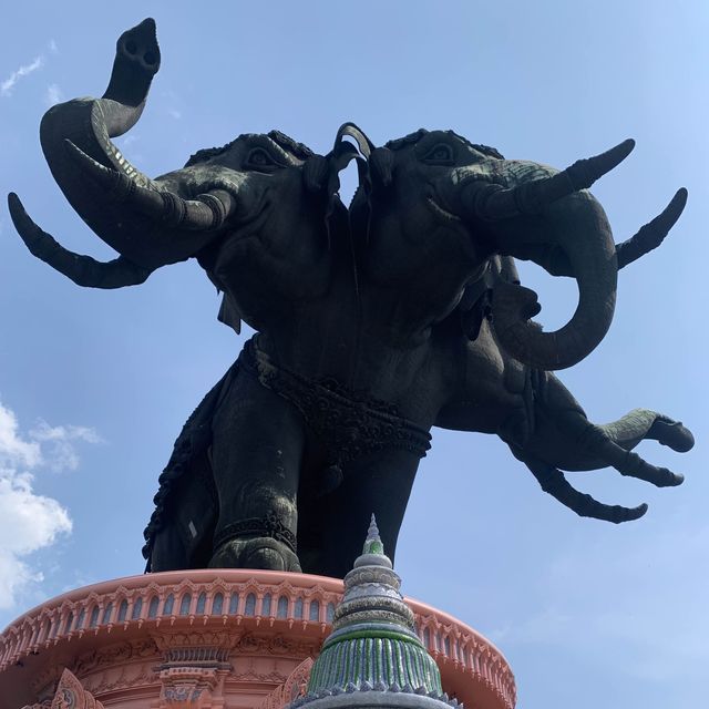 Unique Architecture near Chang Erawan Station 🐘