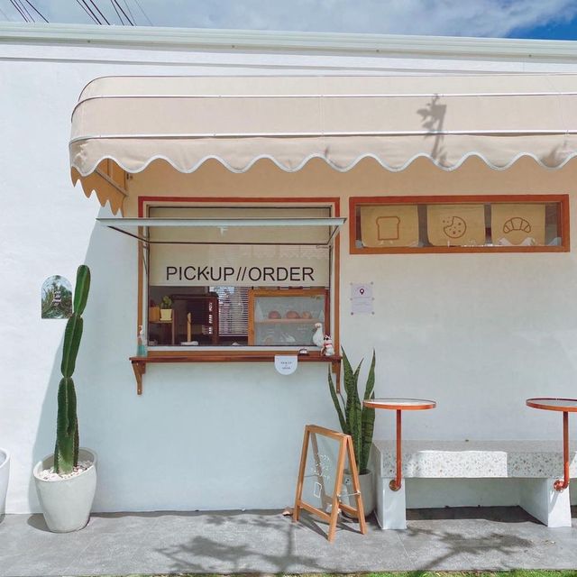 ครัวซองรสเด็ดร้าน November