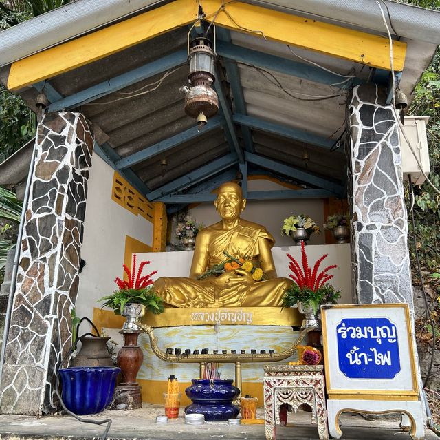 วัดถ้ำเขาวง วัดสวยที่เขาใหญ่