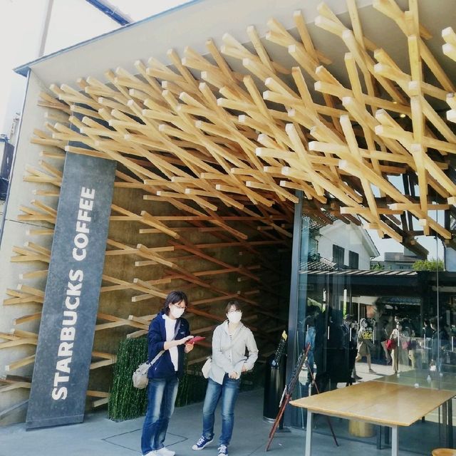 [太宰府市]太宰府天満宮⛩️表参道に存在感あり✨写真映え👀📷✨スポットの「STARBUCKS☕COFFEE」