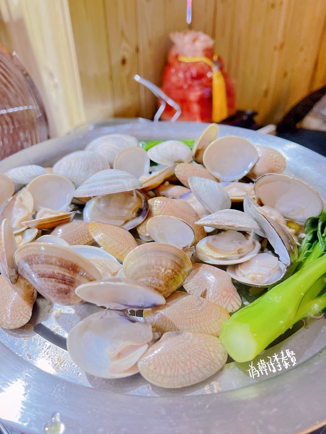 旅行感滿滿的蒸海鮮餐廳