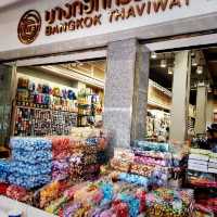 Budget and cheap buys in Sampheng 