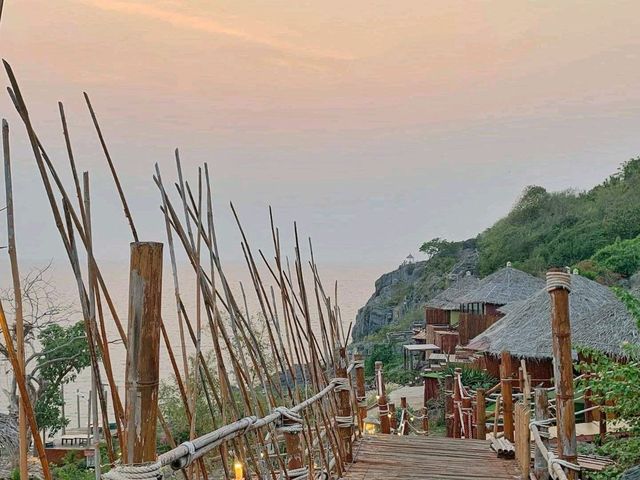 ปารี ฮัท เกาะสีชัง ชลบุรี
