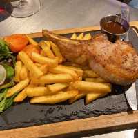 cool cool的餐廳 基地 Base Bar& Restaurant