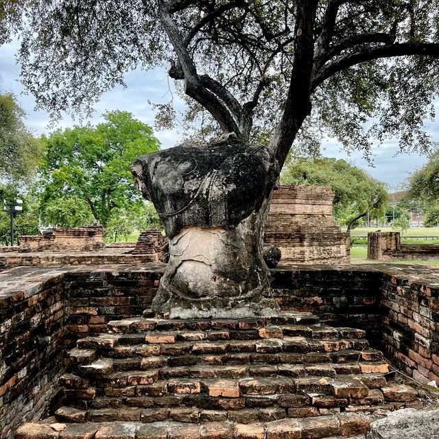 วัดพระราม สวยงามไม่แพ้วัดใดใด 