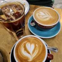Cosy Cafe In Chip Bee Gardens