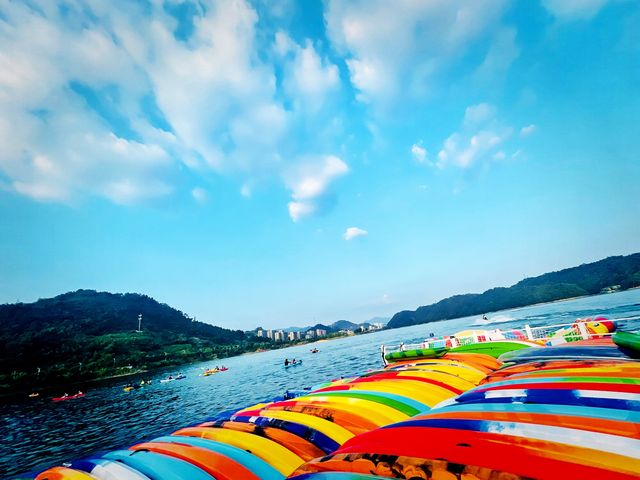 Canoeing 🛶 time in Hilton’s water park 