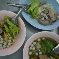 ลูกชิ้นจิ๋ว พร้อมน้ำซุปรสเข้มข้น
